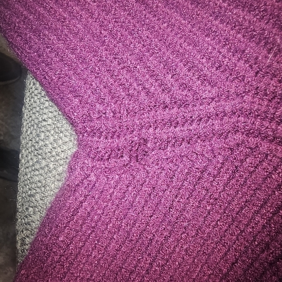 NWOT Apparis Purple Oversized 'Lorelai" sweater Size L (Defect) - Picture 10 of 12